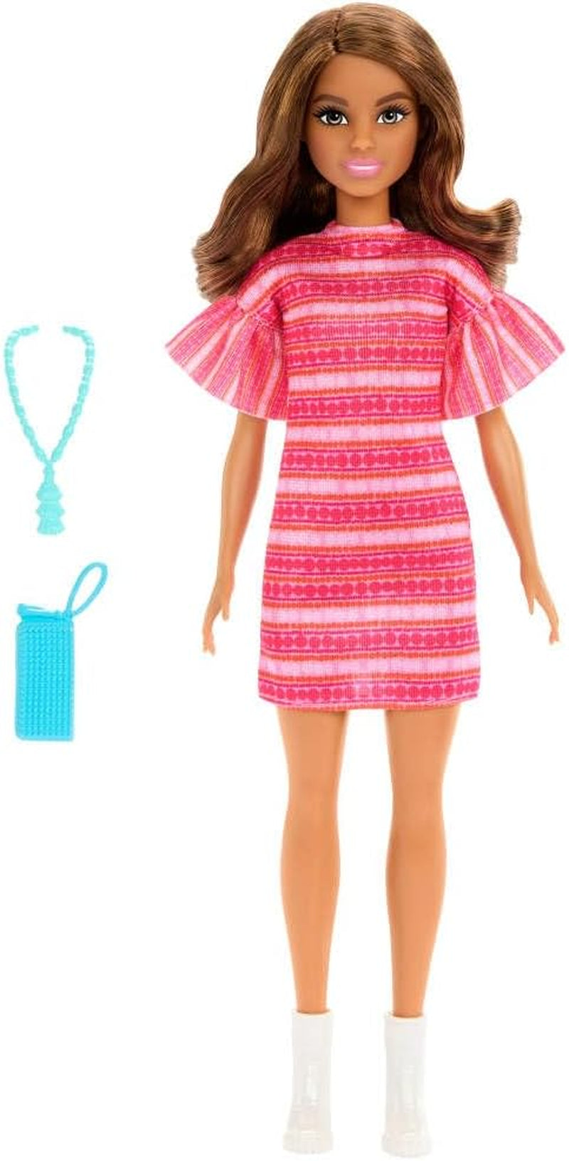 Barbie und Teresa Rezept für Freundschaft Teresa-Modepuppe mit unverkennbarem Outfit zum An- und Ausziehen, mit Accessoires inklusive einer Halskette, JCT02