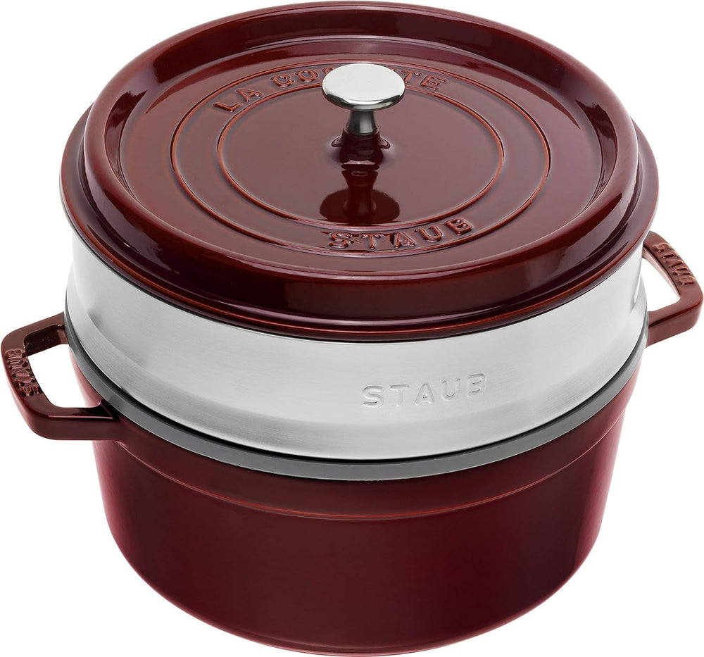 STAUB Gusseisen Bräter/Cocotte, Mit Dämpfeinsatz Aus Edelstahl, Rund 26 Cm, 5,2 L, Aromaregen Funktion Für Optimale Befeuchtung, Für Alle Herdarten Inkl. Induktion & Backofen, Kirschrot, Rot Forme og bakker til bagning af Naty Shop Grenadine