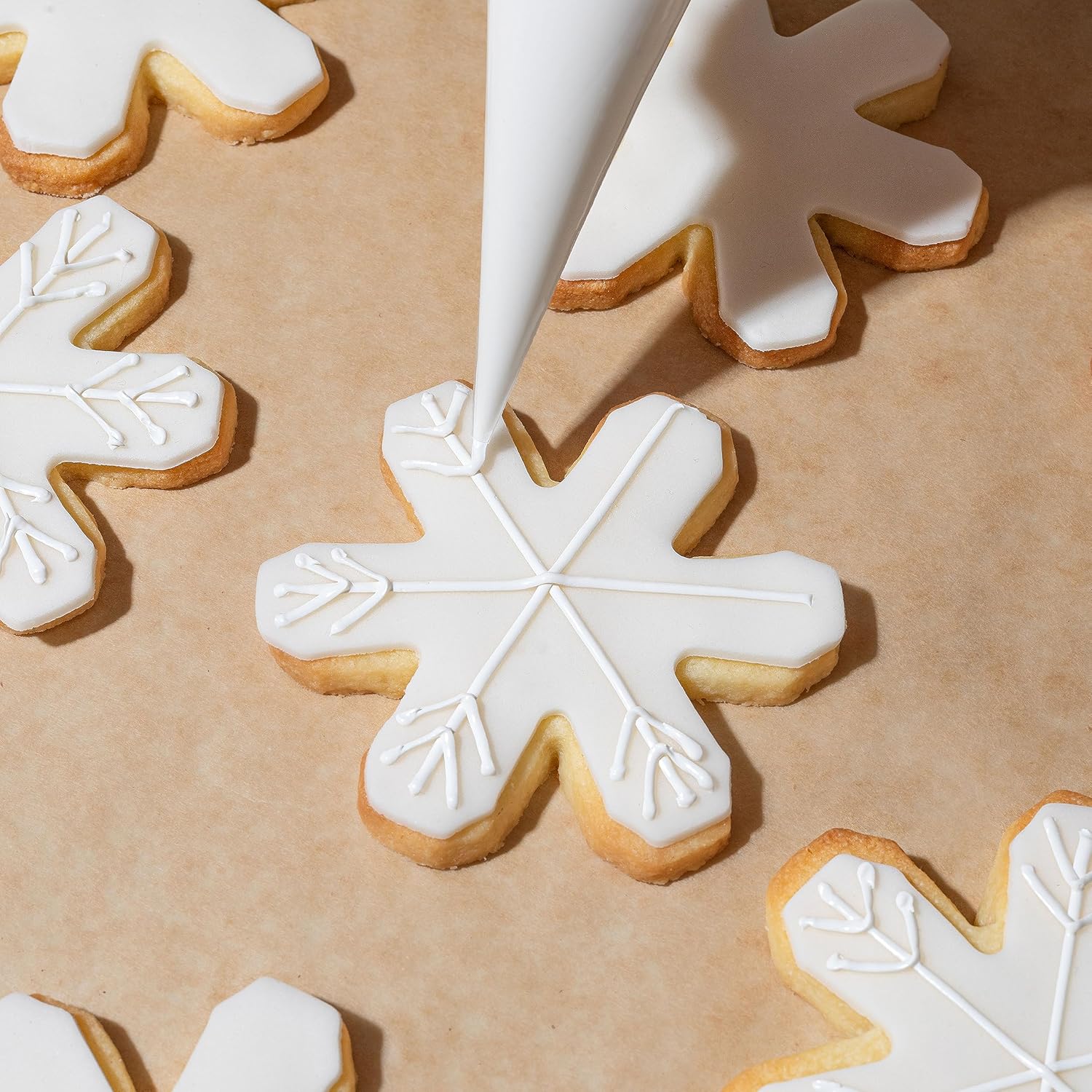 Găleată Günthart BackDecor Royal Icing cu 300 g pulbere pentru decorarea produselor de patiserie sau ca strat de acoperire, 1 pachet (300 g) Pasta de zahar Naty Shop